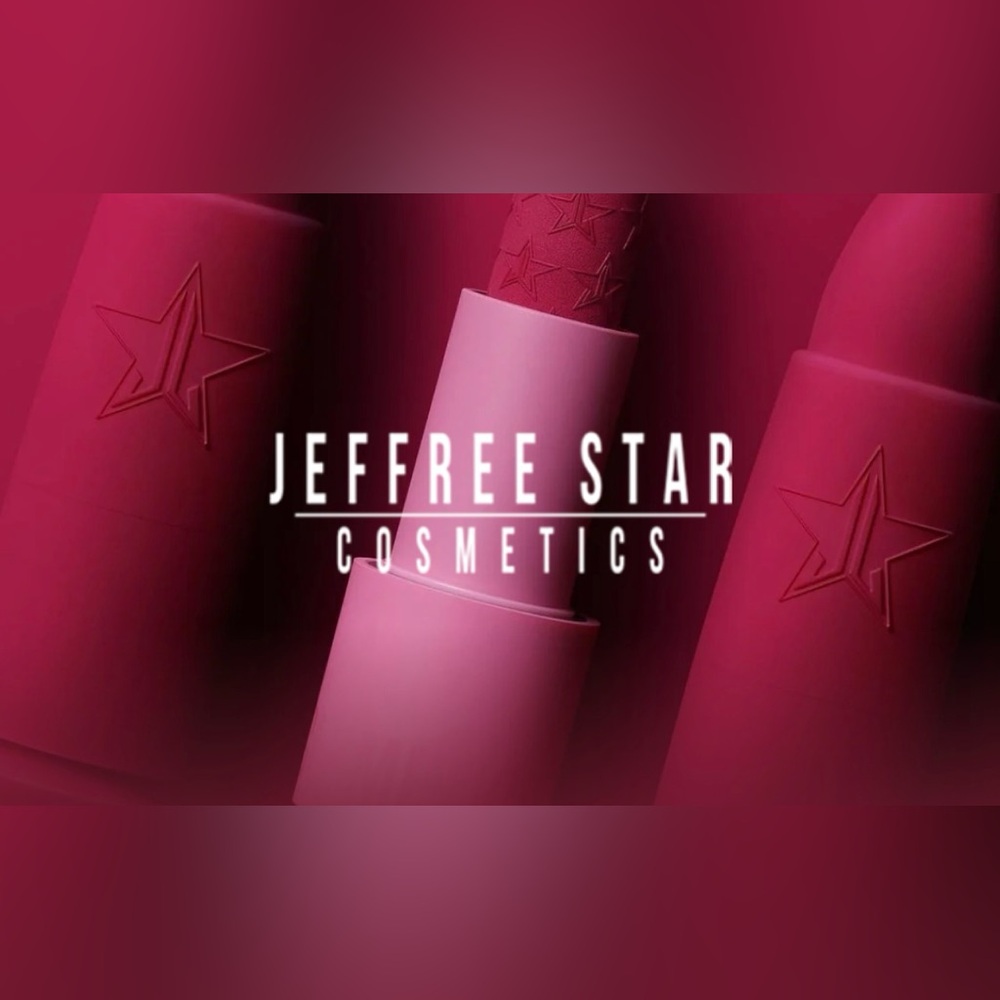 2. OMG 😳..! JEFFREE STAR 🌟 MAKEUP 💄 IS HERE..!!